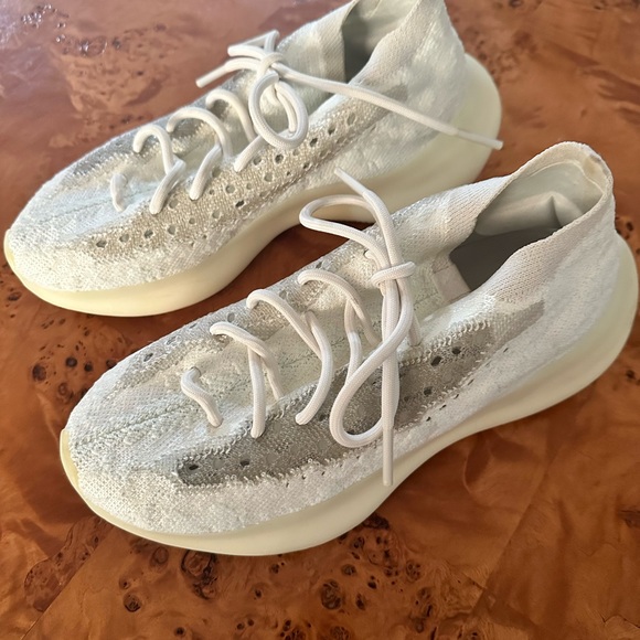 Yeezy Boost 380 Size 7 - Picture 8 of 8